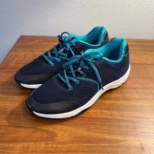 Vionic Action Emerald Shoes